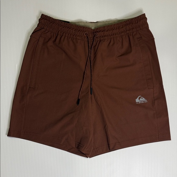 Quiksilver 4 Way Stretch Brown Athletic Shorts size S - Picture 1 of 6